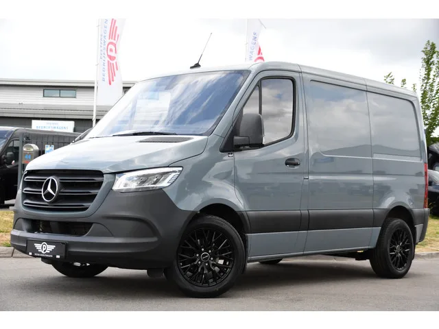 Mercedes-Benz Sprinter (2023) — foto 1