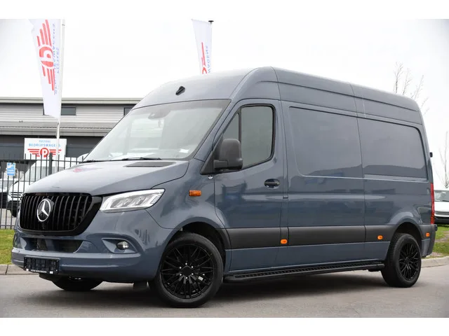 Mercedes-Benz Sprinter (2023) — foto 1