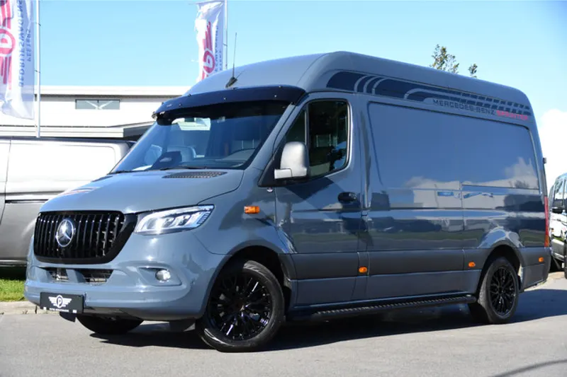 Mercedes-Benz Sprinter (2024)