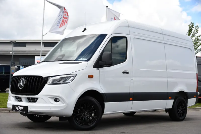 Mercedes-Benz Sprinter (2024)