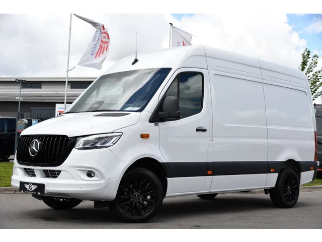 Mercedes-Benz Sprinter (2024) — foto 1