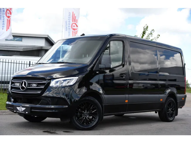 Mercedes-Benz Sprinter (2023) — foto 1