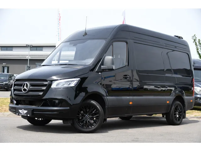 Mercedes-Benz Sprinter (2024) — foto 1