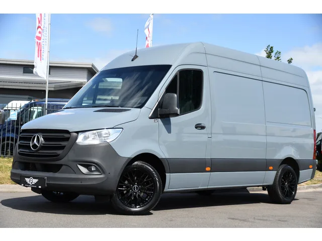 Mercedes-Benz Sprinter (2022) — foto 1