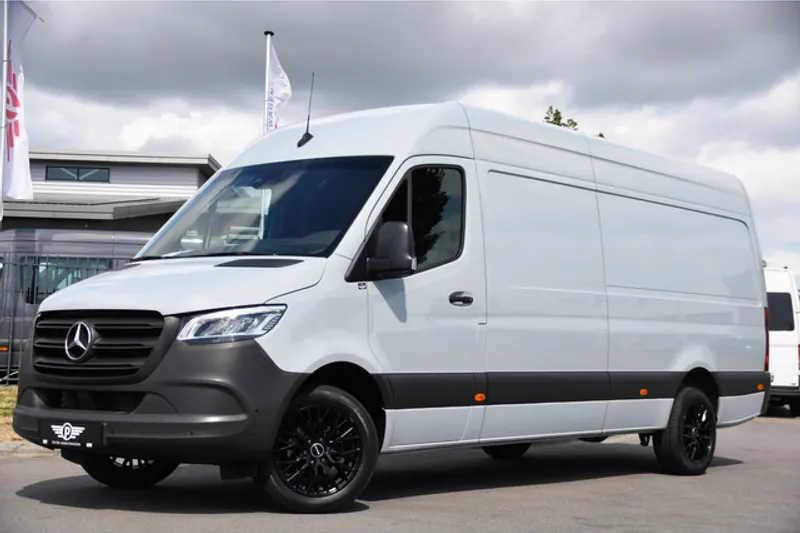 Mercedes-Benz Sprinter (2023)