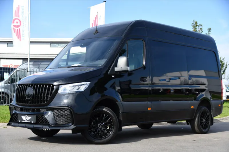Mercedes-Benz Sprinter (2023)