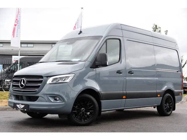 Mercedes-Benz Sprinter (2023) — foto 1
