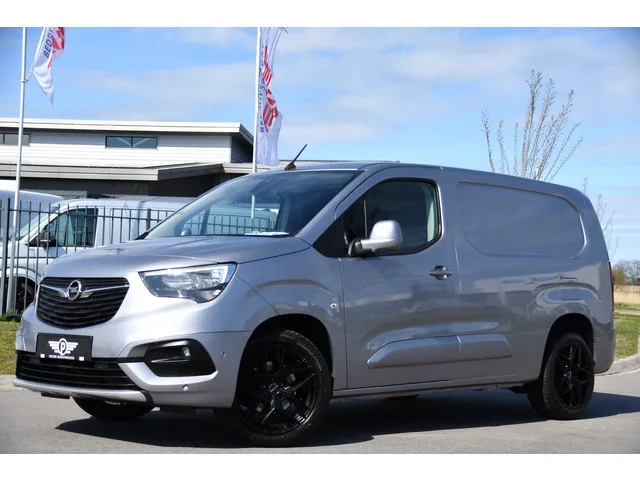 Opel Combo (2020) — foto 1