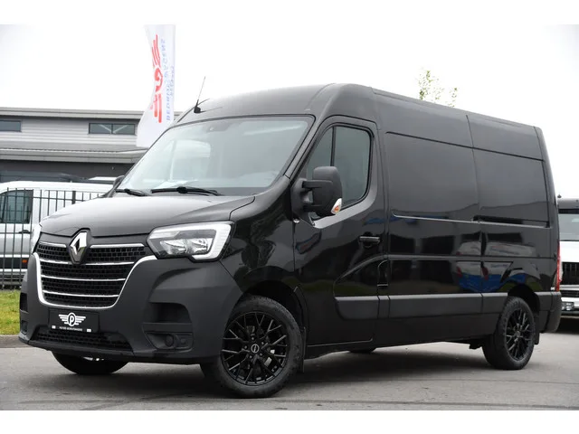 Renault Master (2023) — foto 1