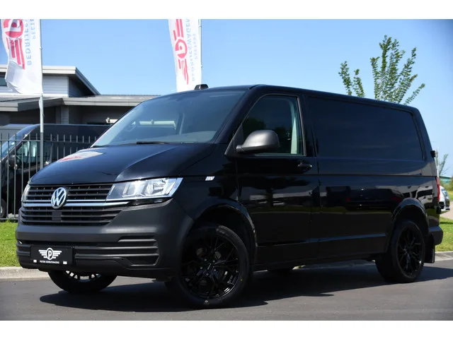 Volkswagen Transporter (2023) — foto 1