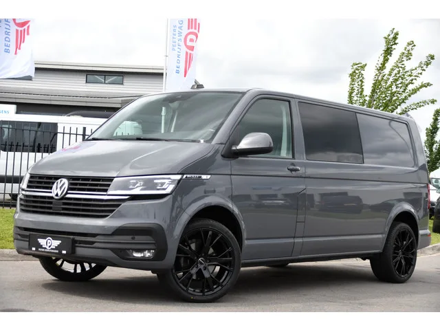 Volkswagen Transporter (2022) — foto 1