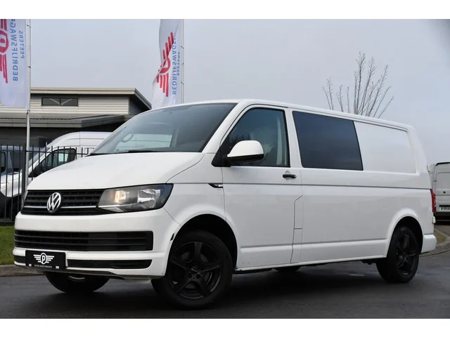 Volkswagen Transporter (2019) — foto 1