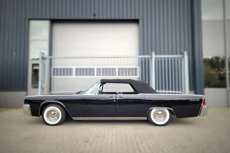 Lincoln Continental (1963)