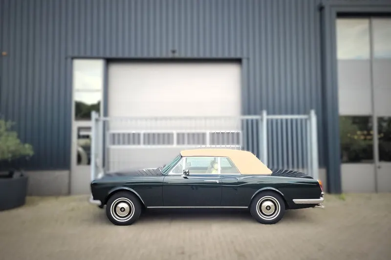 Rolls-Royce Corniche (1977)