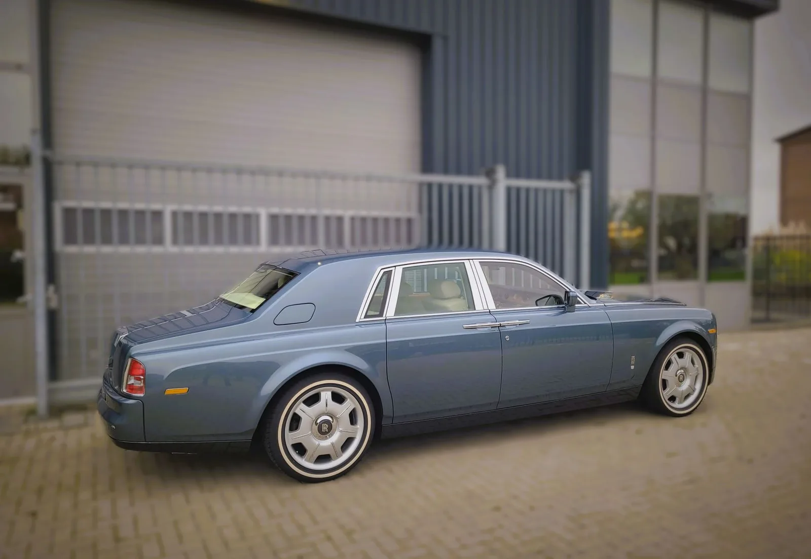 Rolls-Royce Phantom (0) — foto 1