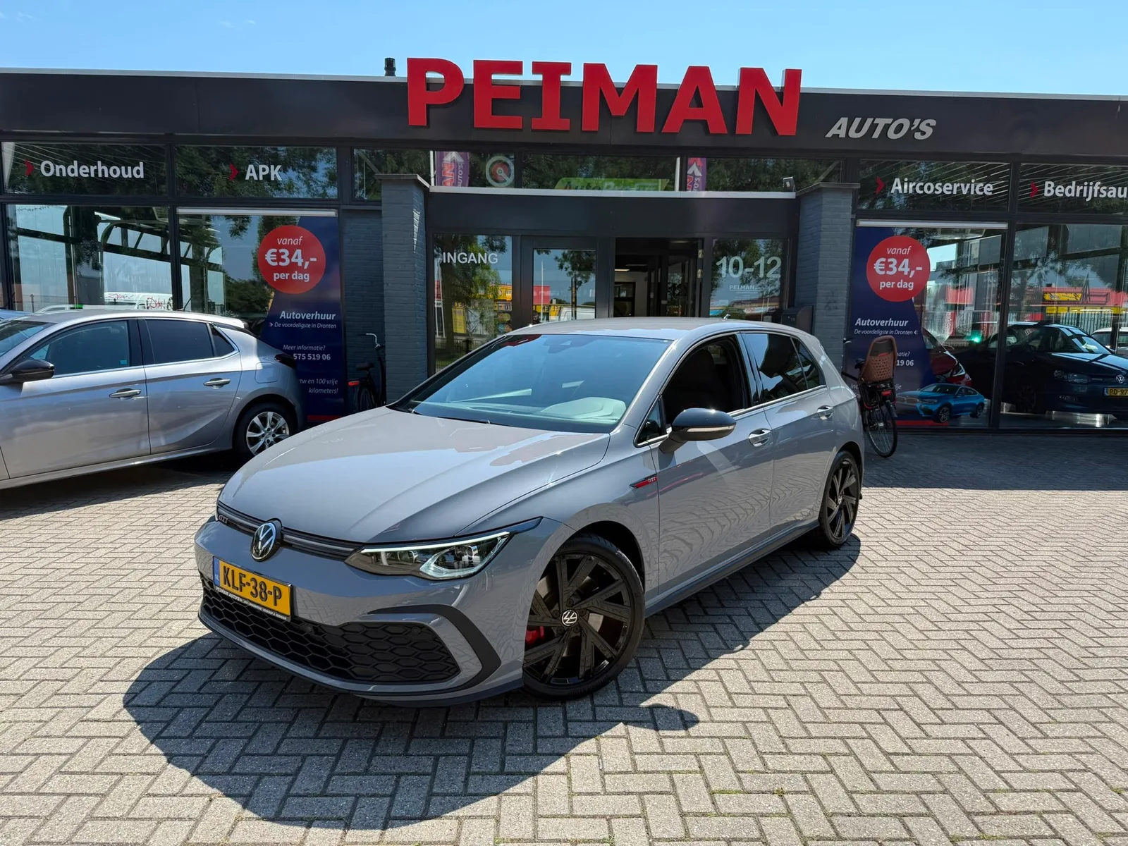 Volkswagen Golf (2023) — foto 1