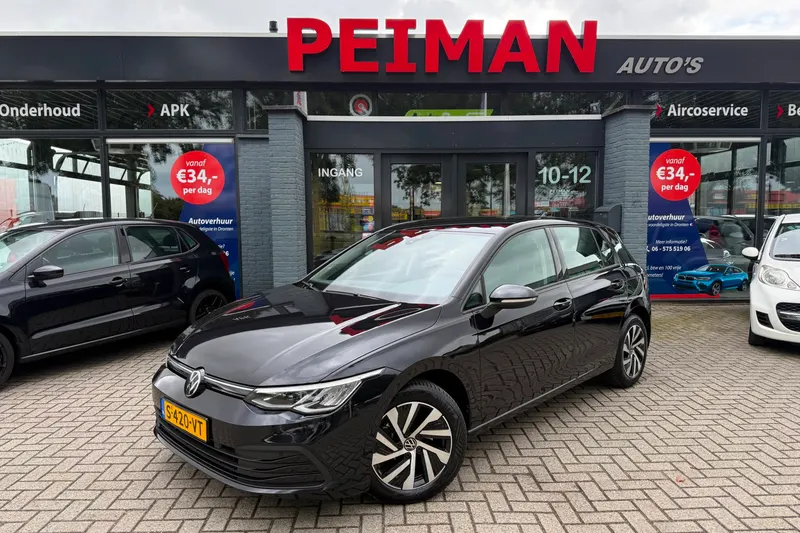 Volkswagen Golf (2023)