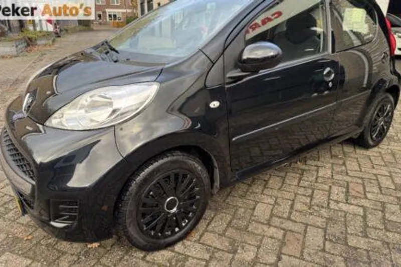Peugeot 107 (2012)