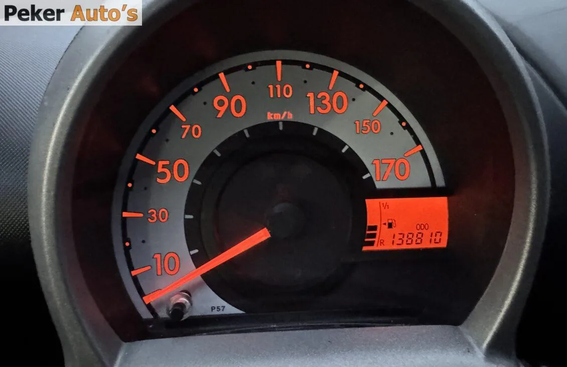 Toyota Aygo (2014) — foto 1