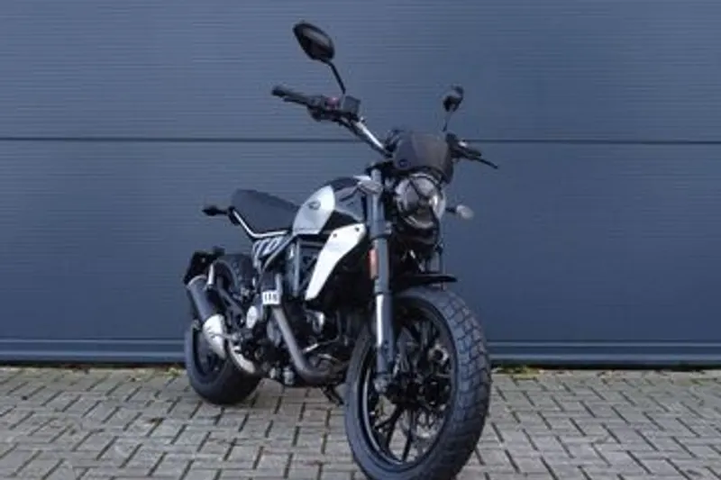 Ducati Scrambler Icon (2023)