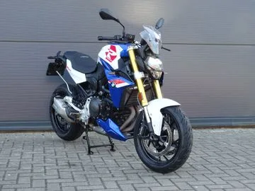 BMW F 900 R (2024) — foto 1