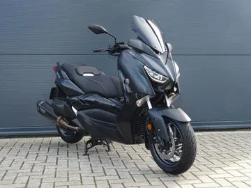 Yamaha XMAX 400 (2019) — foto 1