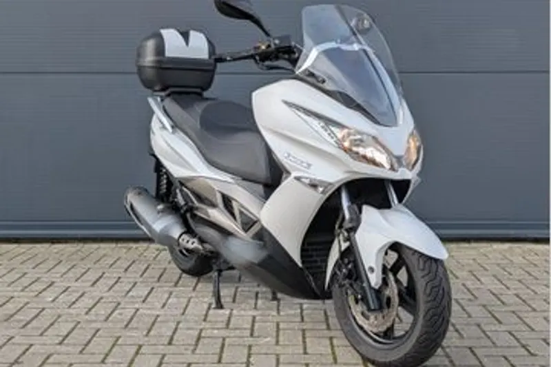 Kawasaki J 300 (2016)
