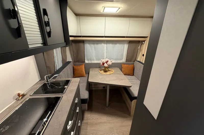Hobby De Luxe (2026)