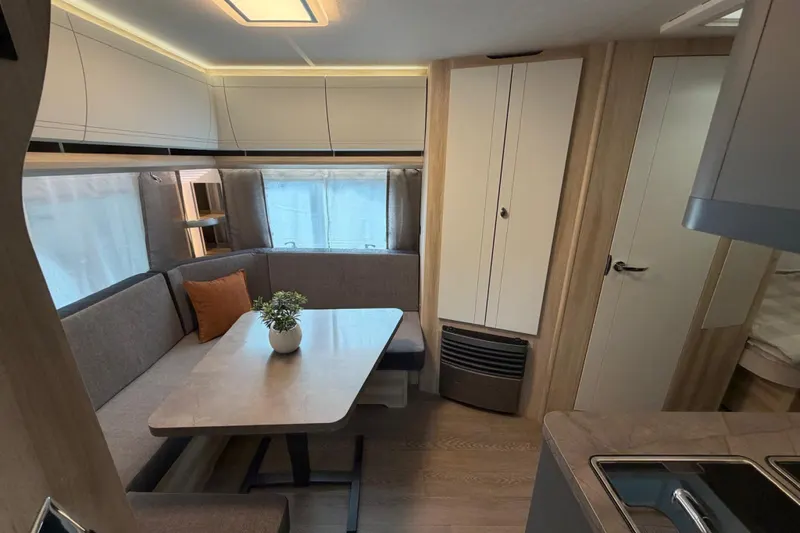 Hobby De Luxe (2026)