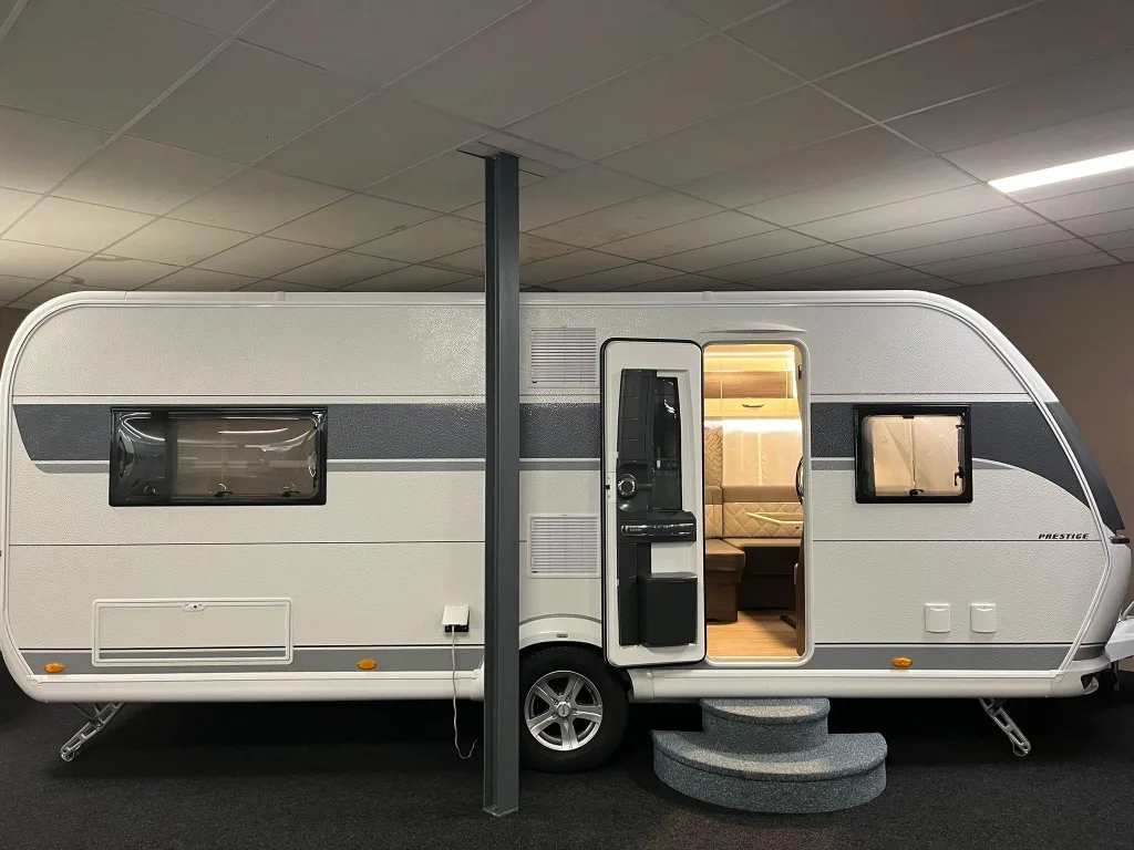 Hobby Prestige (2025) — foto 1