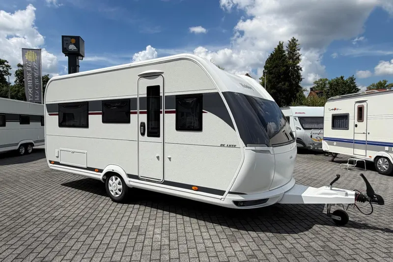 Hobby De Luxe (2027)