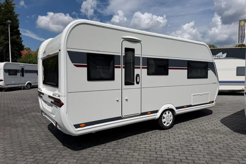 Hobby De Luxe (2027)
