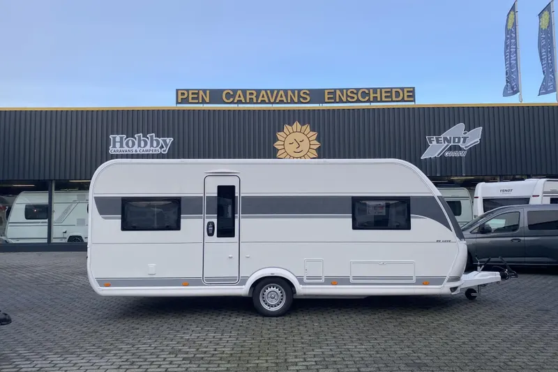 Hobby De Luxe (2025)