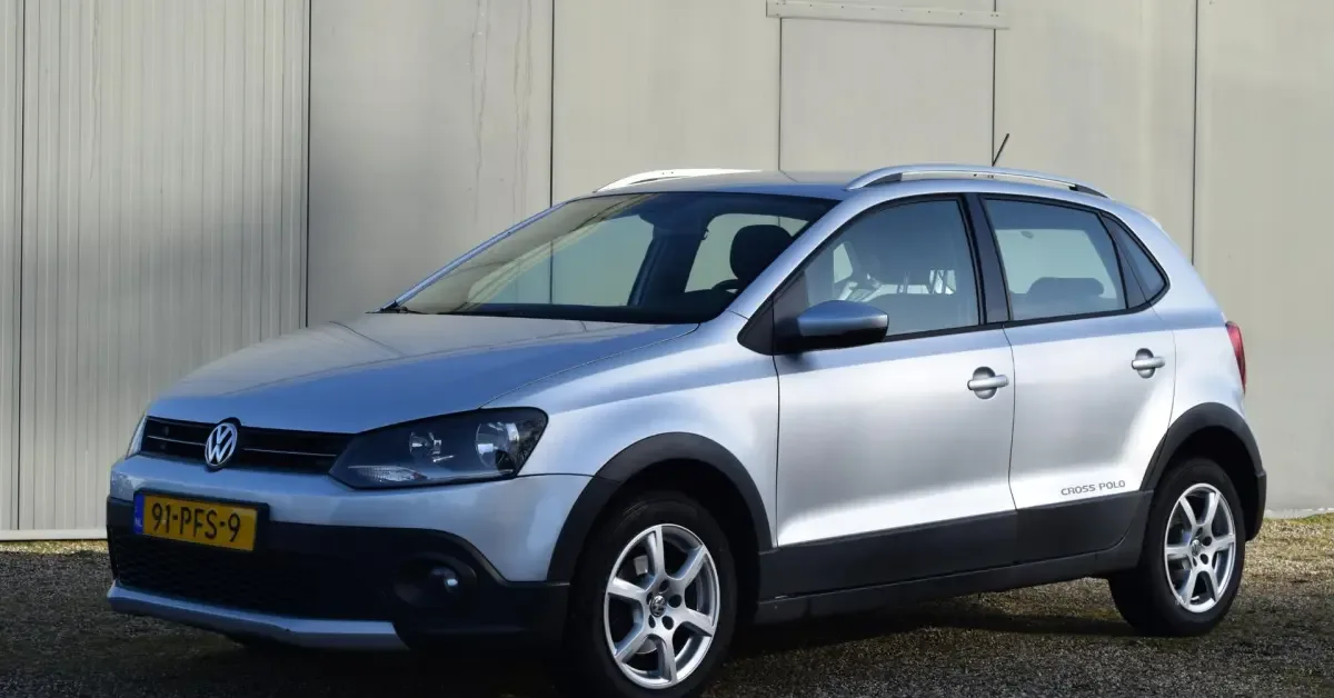 Volkswagen Polo (2011) — foto 1