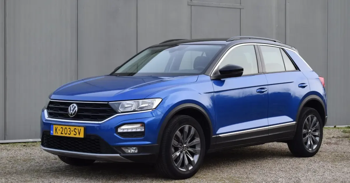 Volkswagen T-Roc (2021) — foto 1