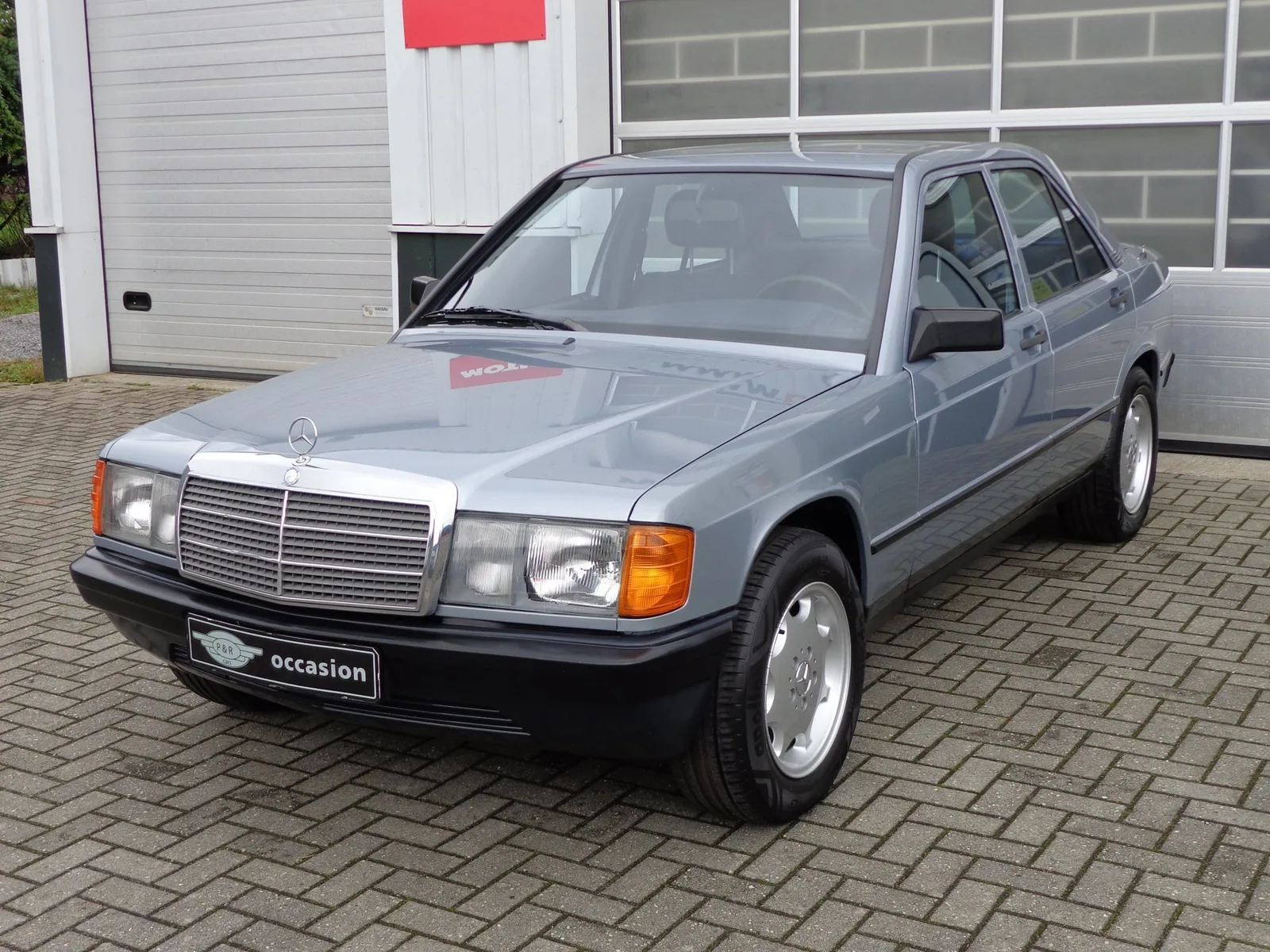 Mercedes-Benz 190-Serie (1984) — foto 1