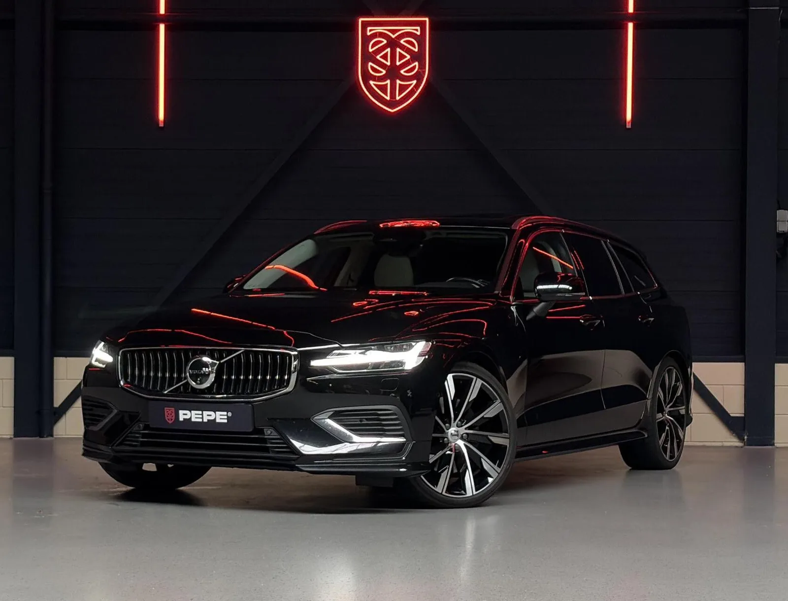 Volvo V60 (2024) — foto 1