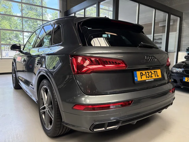 Audi Exterior Colour (2018) — foto 1