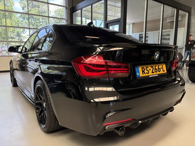 BMW 3-Serie (2018) — foto 1