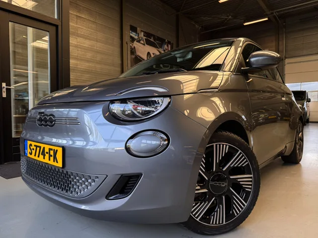 Fiat 500C (2022) — foto 1