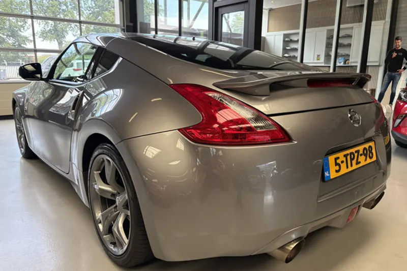 Nissan 370Z (2012)