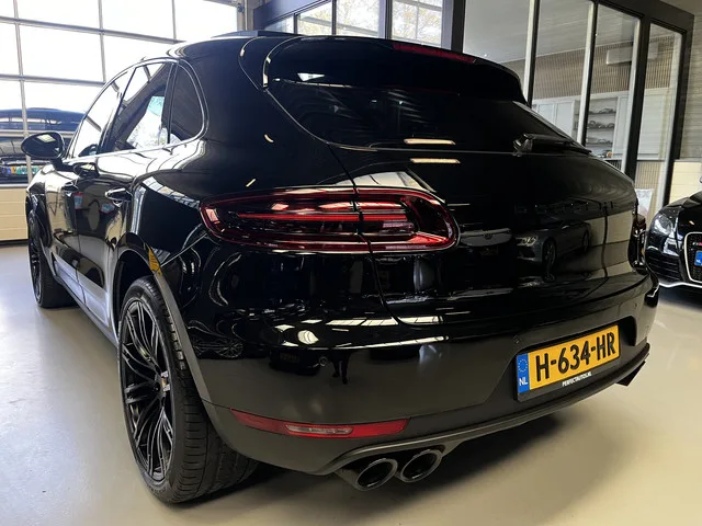 Porsche Macan (2016) — foto 1