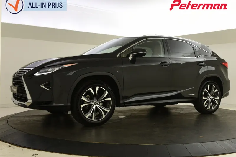 Lexus RX (2020)