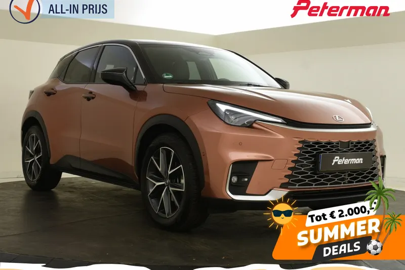 Lexus LBX (2024)