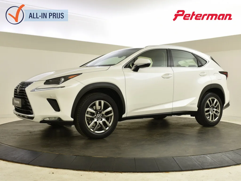Lexus NX (2018) — foto 1