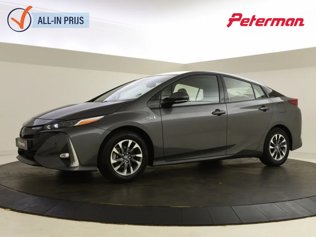 Toyota Prius (2021) — foto 1