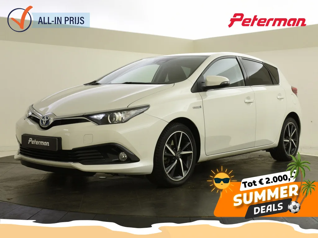 Toyota Auris (2017) — foto 1