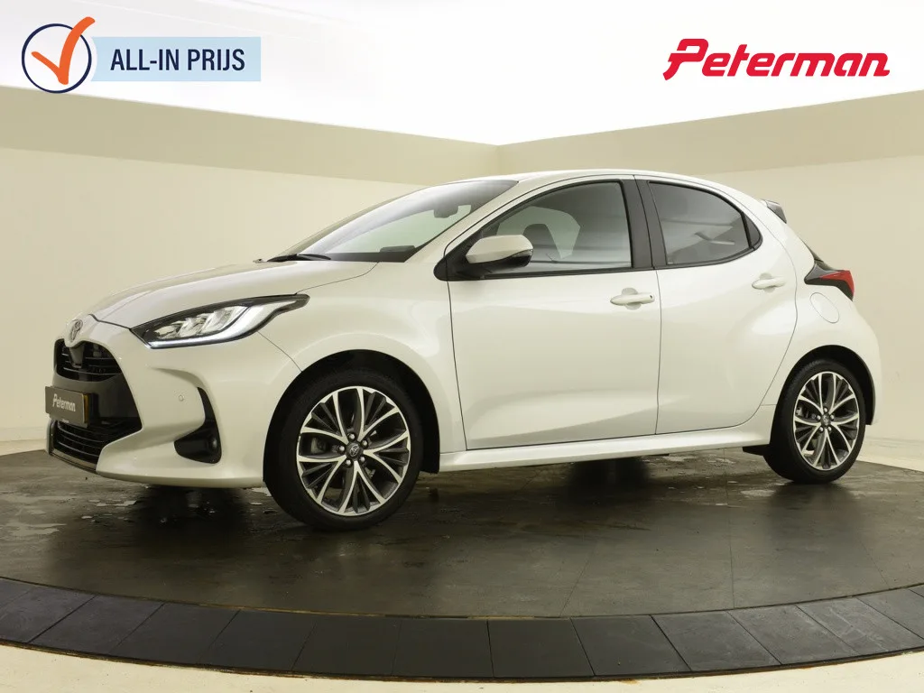 Toyota Yaris (2024) — foto 1