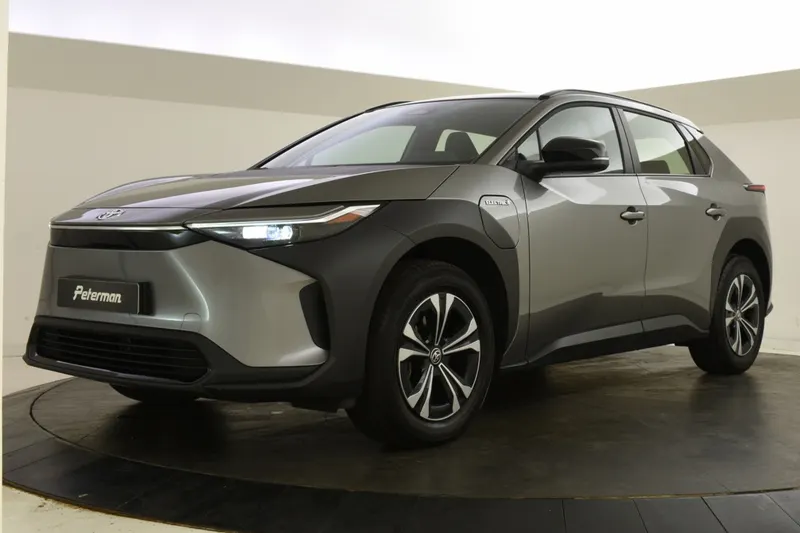 Toyota bZ4X (2024)