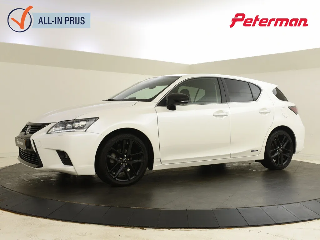 Lexus CT (2017) — foto 1
